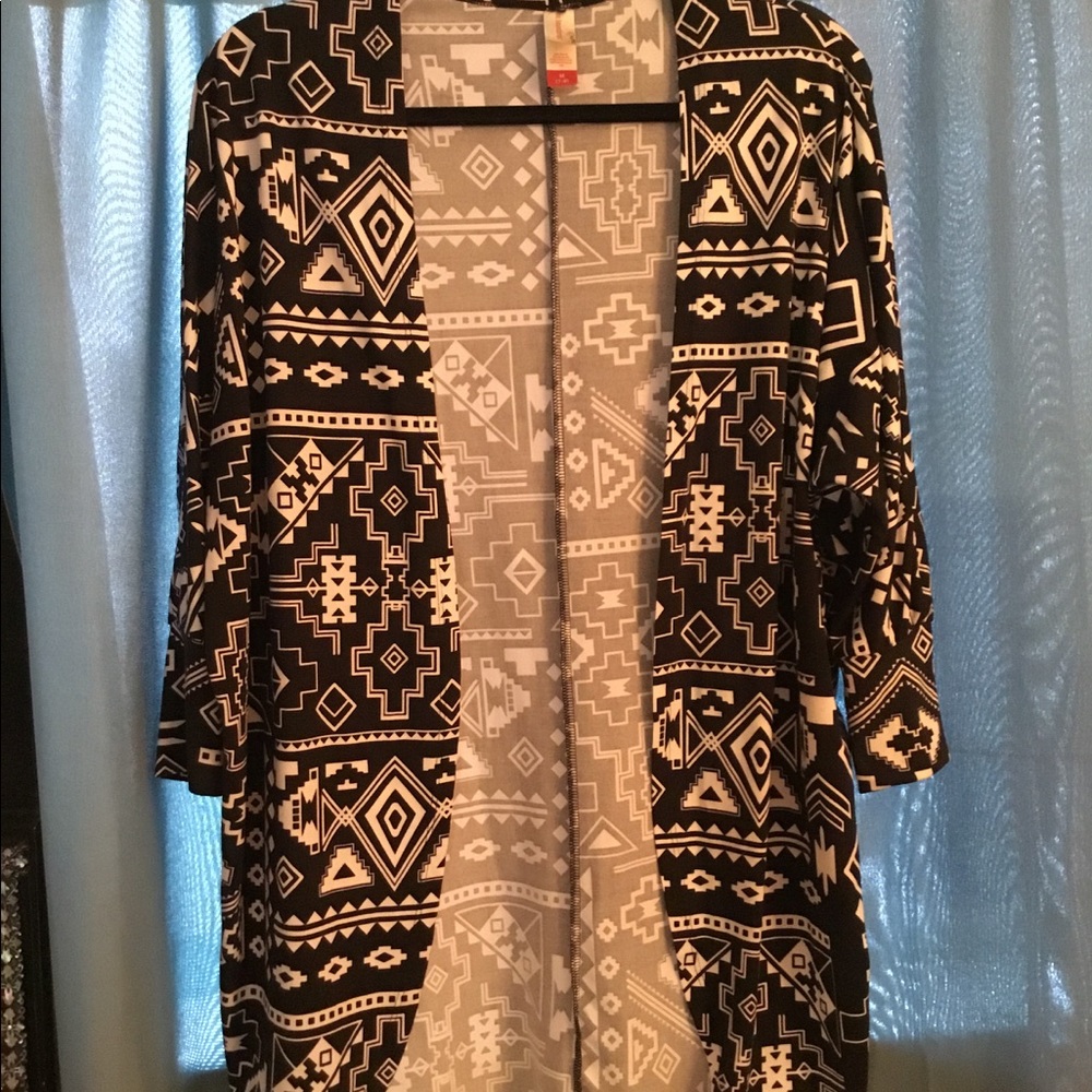 Lightweight Cardigan